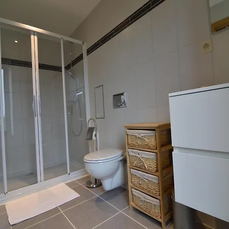 Vakantiehuis Luxurious In Glabbeek With Garden Bunsbeek