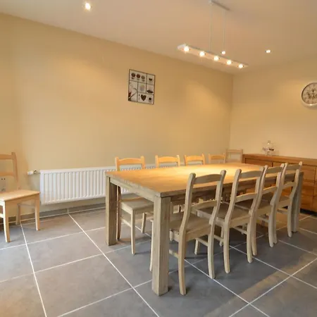 Luxurious In Glabbeek With Garden Vakantiehuis Bunsbeek