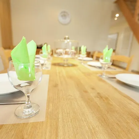Vakantiehuis Luxurious In Glabbeek With Garden *