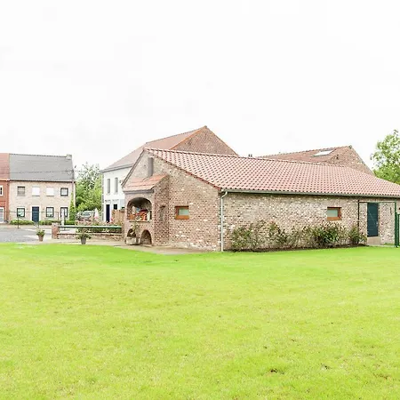 Vakantiehuis Luxurious In Glabbeek With Garden